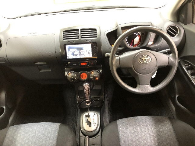 TOYOTA IST 2008