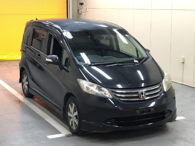 HONDA FREED 2010