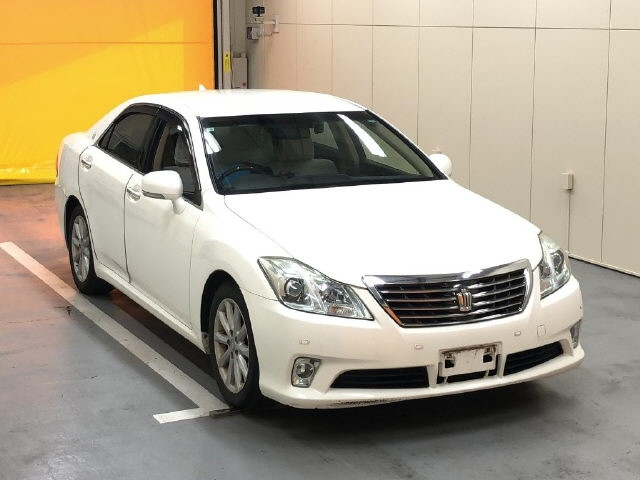TOYOTA CROWN 2012