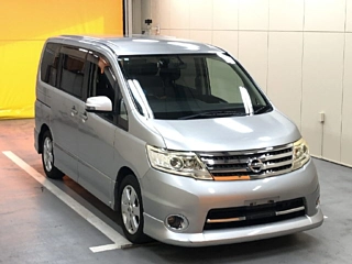 NISSAN SERENA 2010