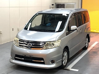 NISSAN SERENA 2010