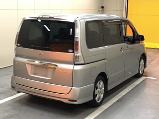 NISSAN SERENA 2010