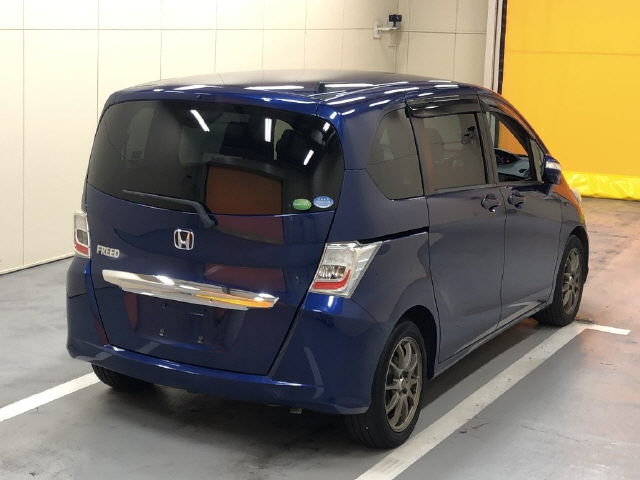 HONDA FREED 2012