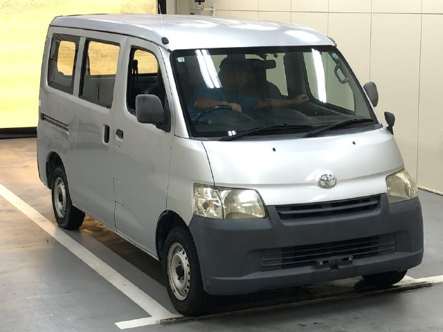 TOYOTA TOWN ACE VAN 2013