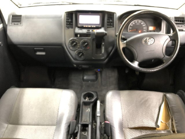 TOYOTA TOWN ACE VAN 2013