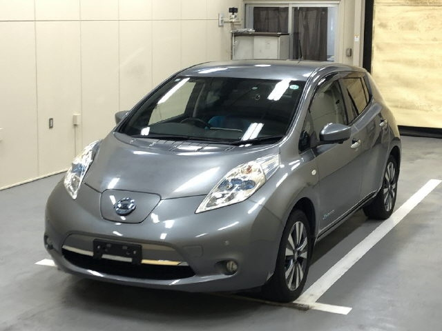 NISSAN LEAF 2016