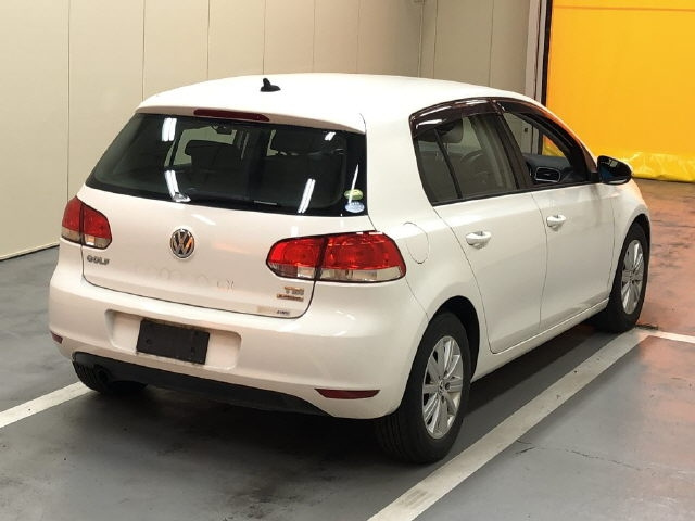 VOLKSWAGEN GOLF 2013