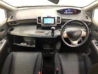 HONDA FREED 2012