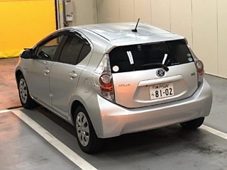 TOYOTA AQUA 2013