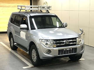 MITSUBISHI PAJERO 2013