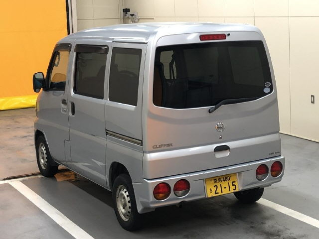 NISSAN CLIPPER VAN 2011