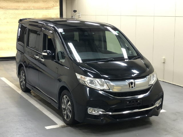 HONDA STEP WAGON 2016