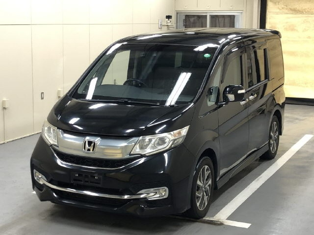 HONDA STEP WAGON 2016