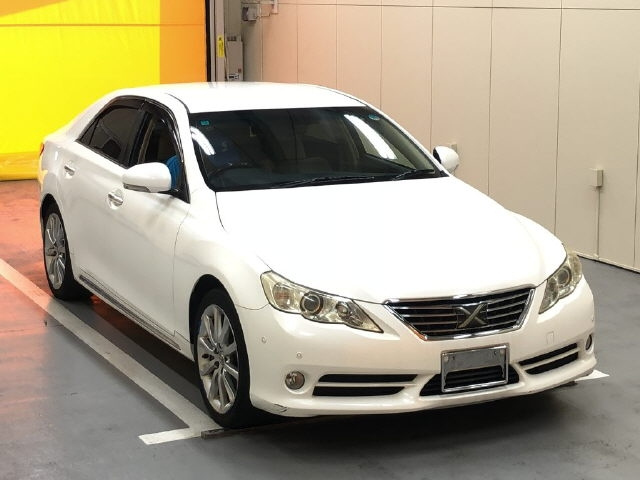 TOYOTA MARK X 2010