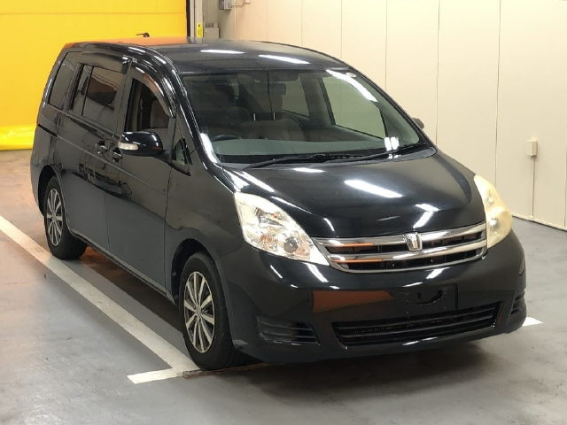 TOYOTA ISIS 2009