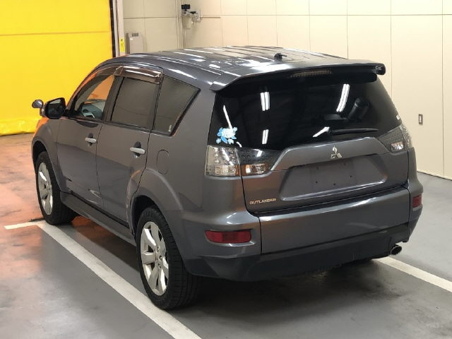 MITSUBISHI OUTLANDER 2009