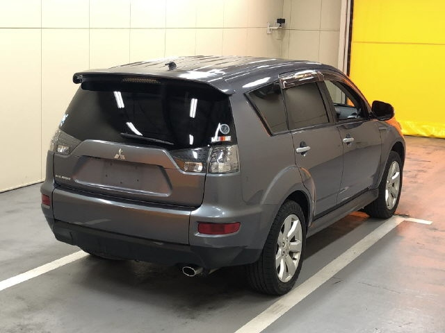 MITSUBISHI OUTLANDER 2009