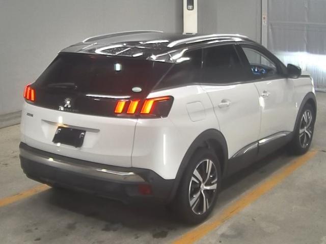 PEUGEOT 3008 2020