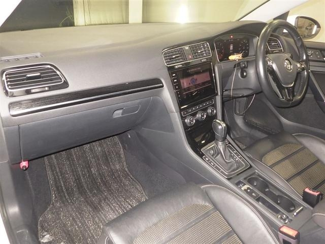 VOLKSWAGEN GOLF 2019