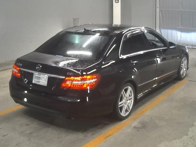 MERCEDES BENZ E CLASS 2011