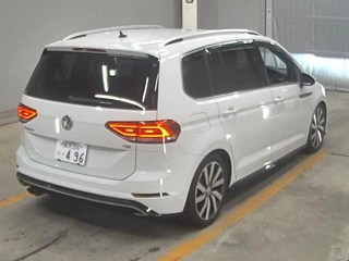 VOLKSWAGEN GOLF TOURAN 2016