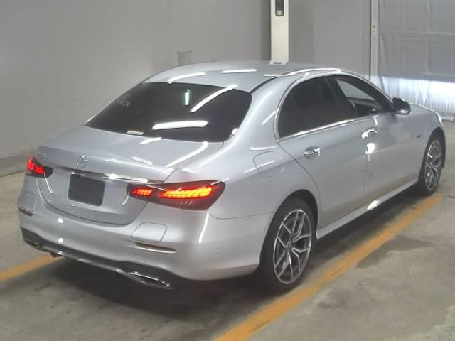 MERCEDES BENZ E CLASS 2021