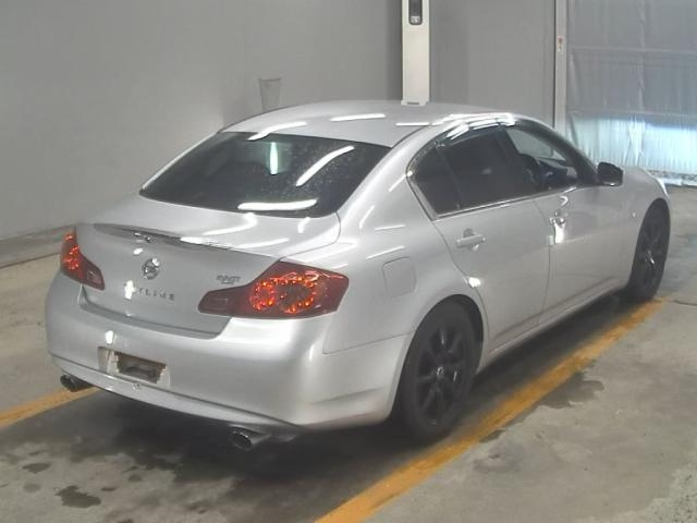 NISSAN SKYLINE 2010