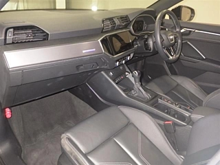 AUDI Q3 2023