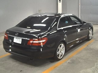 MERCEDES BENZ E CLASS 2009