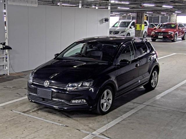 VOLKSWAGEN POLO 2016