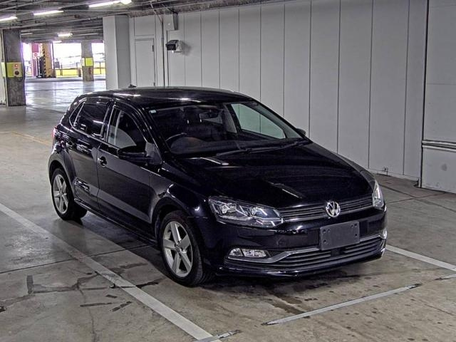 VOLKSWAGEN POLO 2016