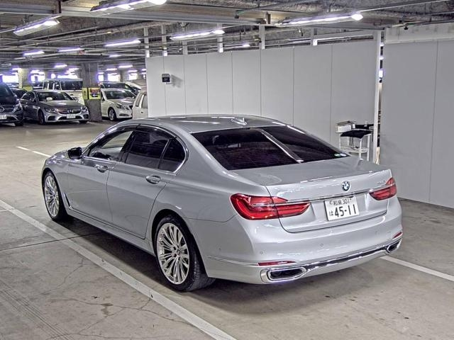 BMW 7 SERIES 2016
