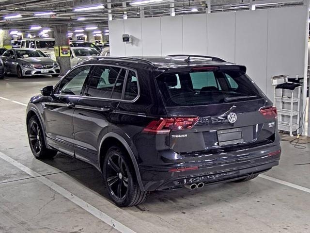 VOLKSWAGEN TIGUAN 2020