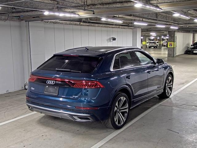 AUDI Q8 2019