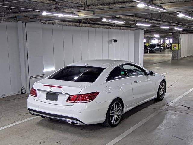 MERCEDES BENZ E CLASS 2015