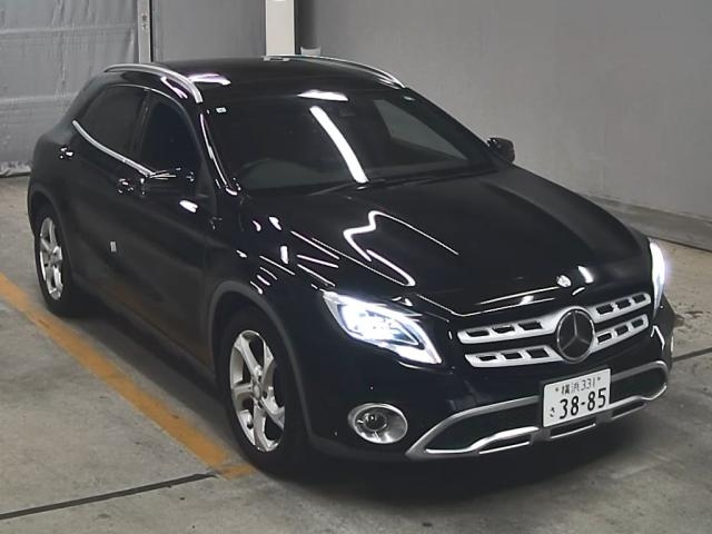MERCEDES BENZ GLA CLASS 2017