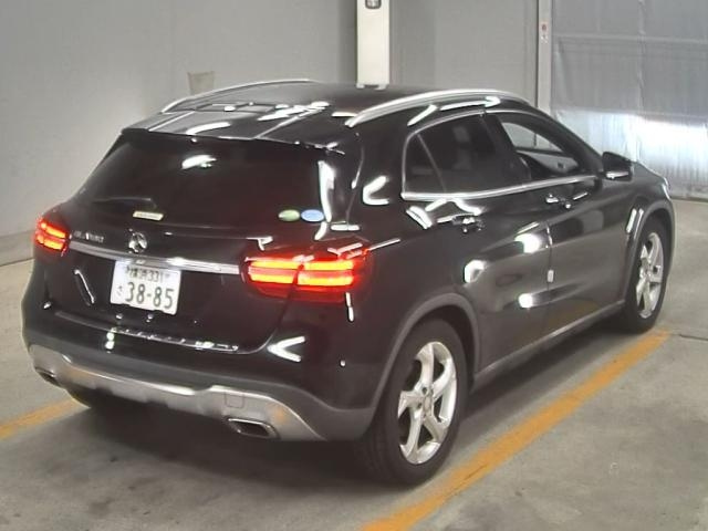 MERCEDES BENZ GLA CLASS 2017