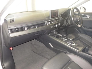 AUDI A4 2016