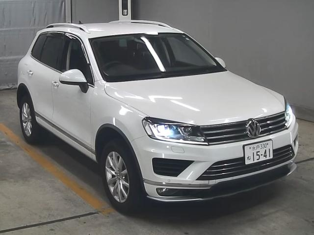 VOLKSWAGEN TOUAREG 2015