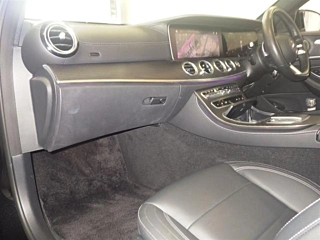 MERCEDES BENZ E CLASS 2021