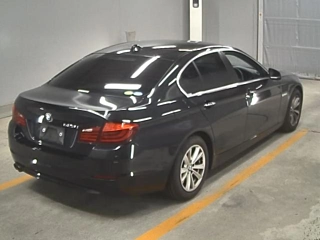 BMW 5 SERIES 2010