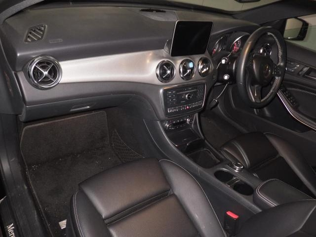 MERCEDES BENZ GLA CLASS 2017