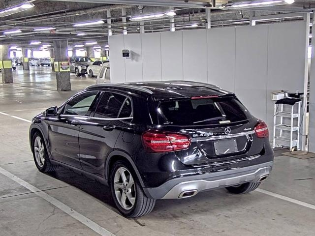MERCEDES BENZ GLA CLASS 2017