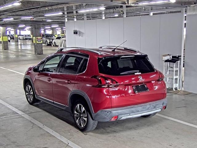 PEUGEOT 2008 2017