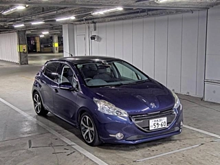 PEUGEOT 208 2013