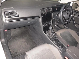 VOLKSWAGEN GOLF 2019