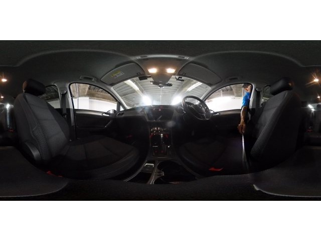 VOLKSWAGEN GOLF TOURAN 2018