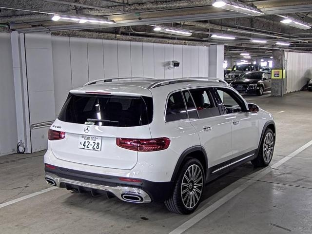 MERCEDES BENZ GLB 2024