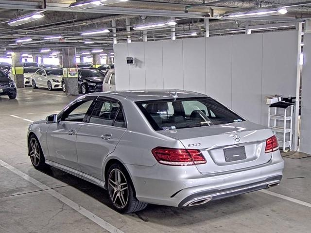 MERCEDES BENZ E CLASS 2015