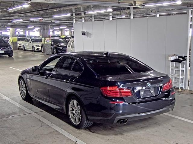 BMW 5 SERIES 2012